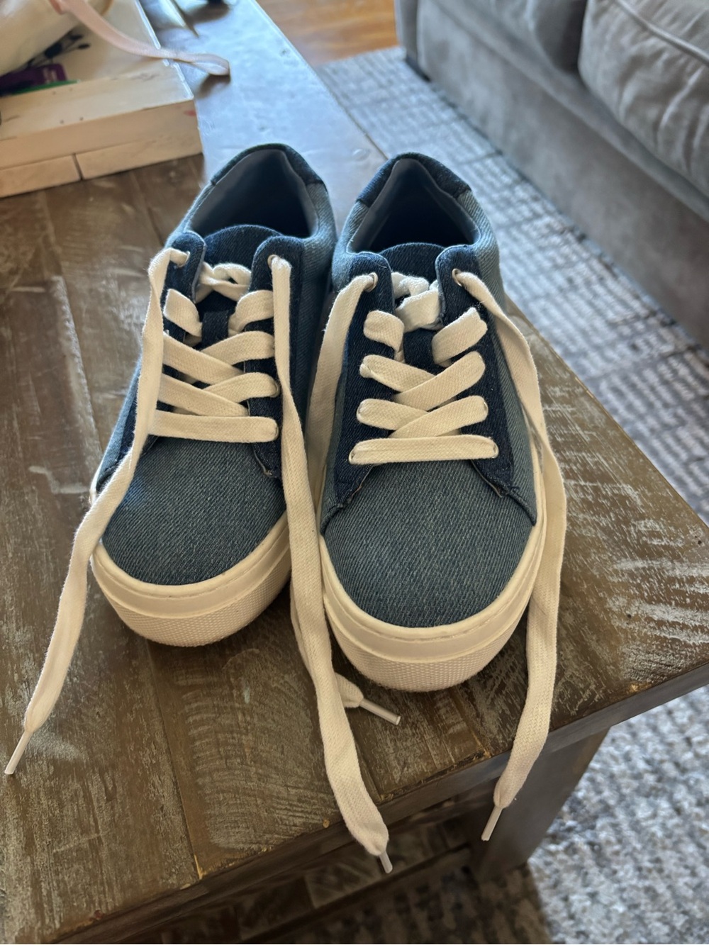 Steve Madden Kids Blue Canvas Low-Top Sneakers with White Laces